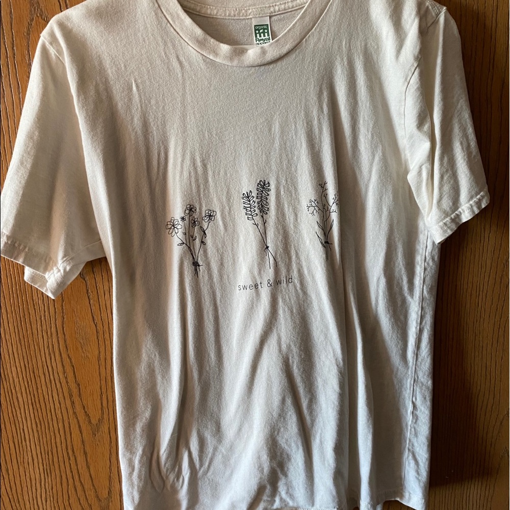 sweet & wild tee